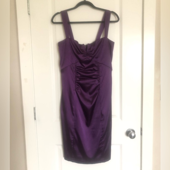 Le Chateau | Ruched Cocktail Dress - Picture 2 of 12